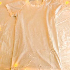 Lululemon Swiftly Tech Short Sleeve Shirt 2.0, Size 4, White,